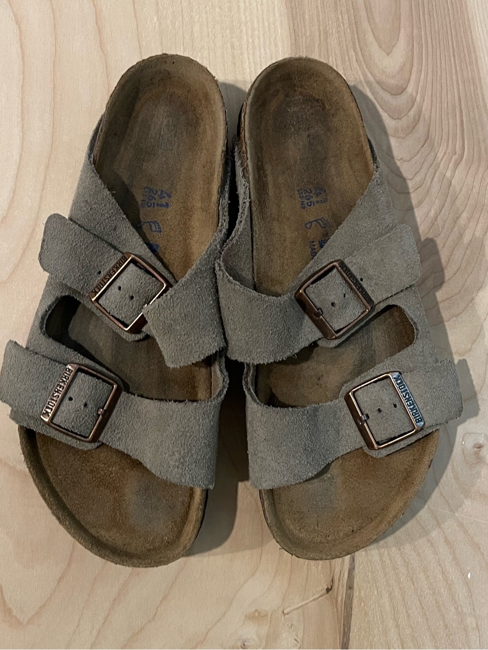Birkenstock Arizona Taupe Suede Leather Sandals Size 41 US 10 - 10.5 Unisex - Picture 2 of 8